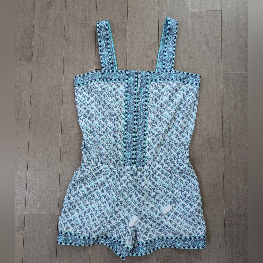 Vineyard Vines blue paisley sleeveless romper size XS